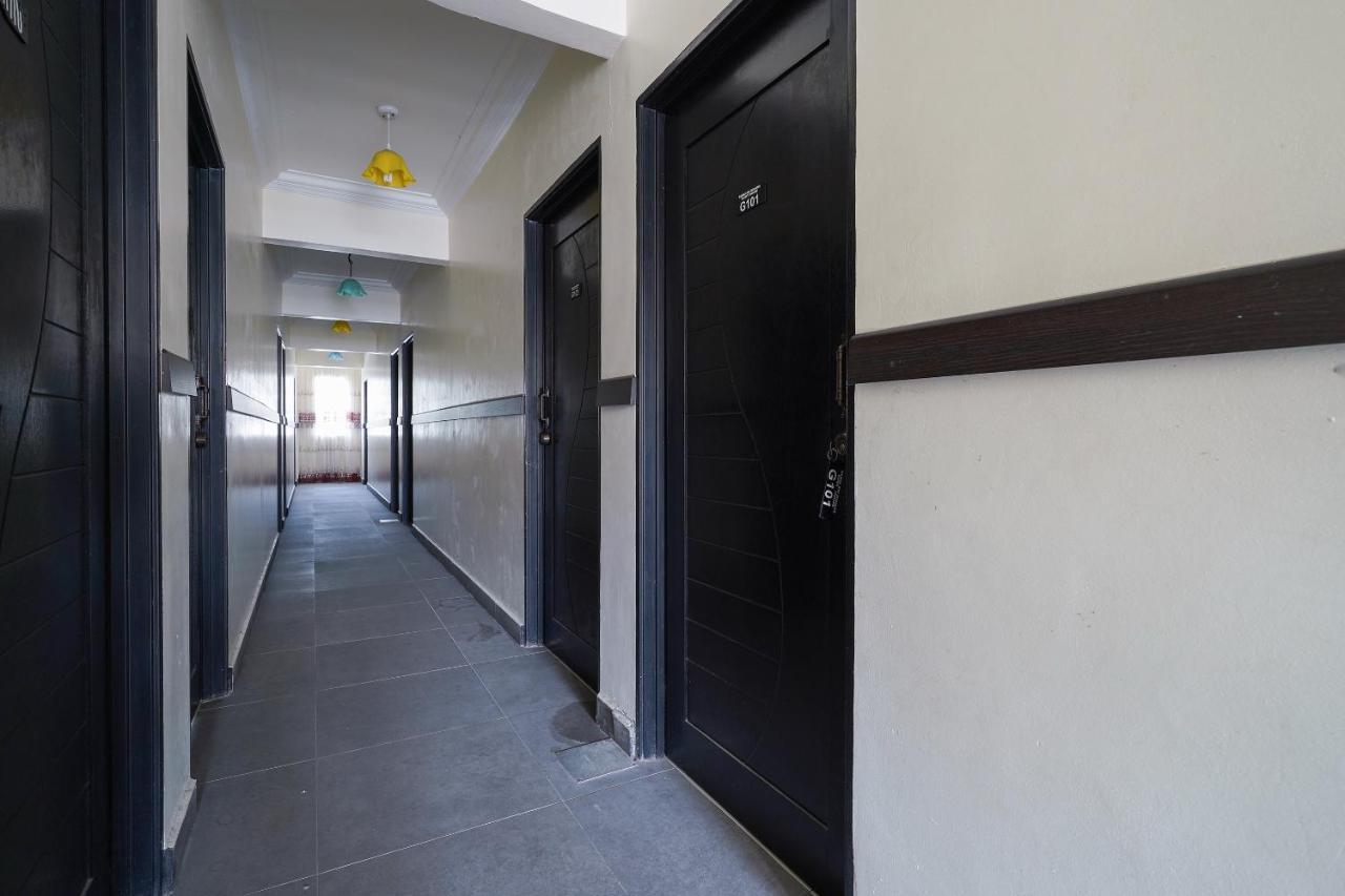 Oyo 90451 Bangi Moya Guesthouse Exterior photo